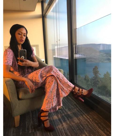 Meet your Posher, Amanda - Picture 1 of 1